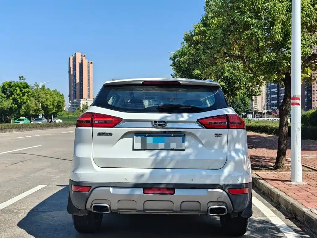 Geely Boyue — миниатюра 9