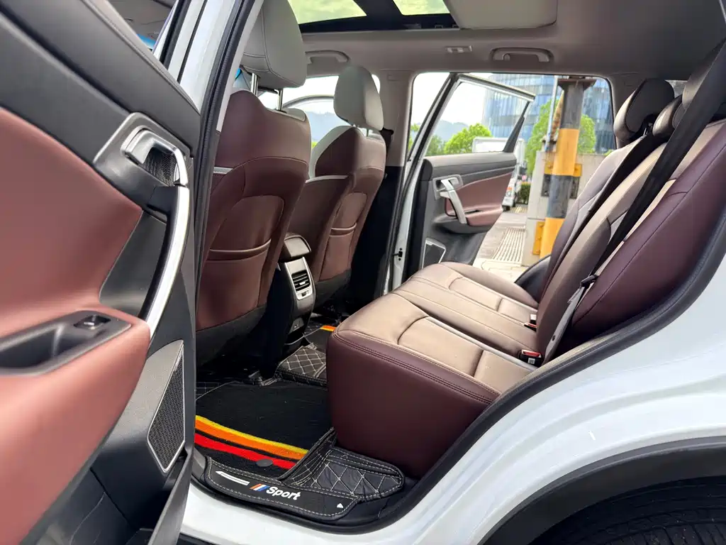 Geely Boyue — миниатюра 11