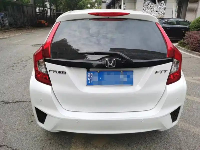 Honda Fit — миниатюра 11