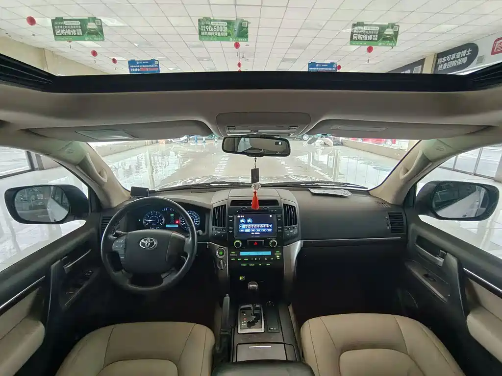 Toyota Land Cruiser — миниатюра 16