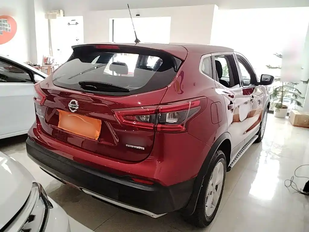 Nissan Qashqai — миниатюра 7