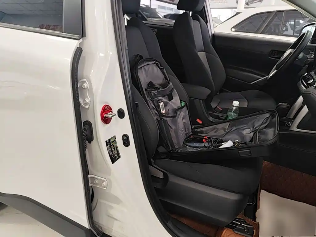 Toyota Frontlander — миниатюра 25