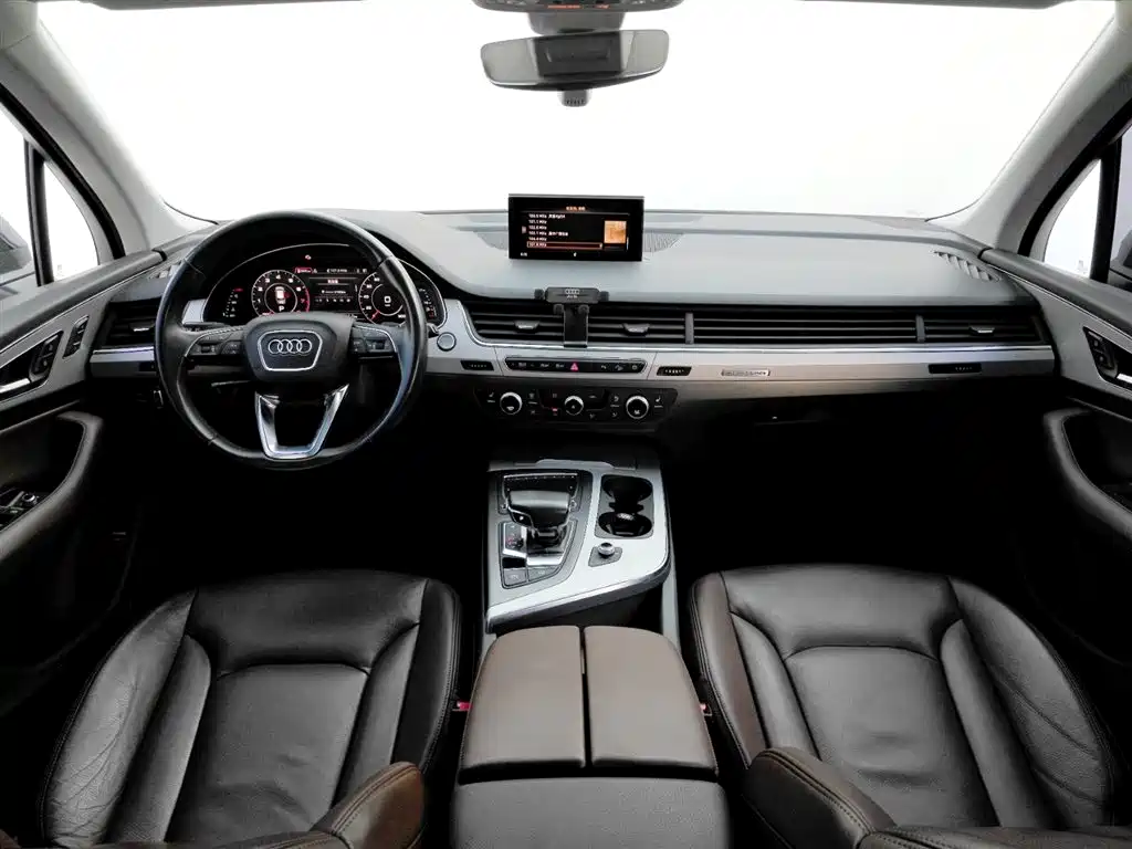 Audi Q7 — миниатюра 9