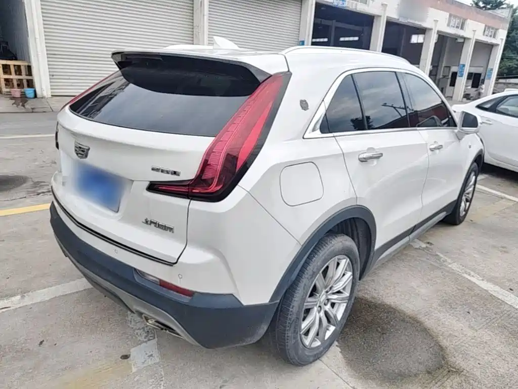 Cadillac XT4 2020 28T Lead