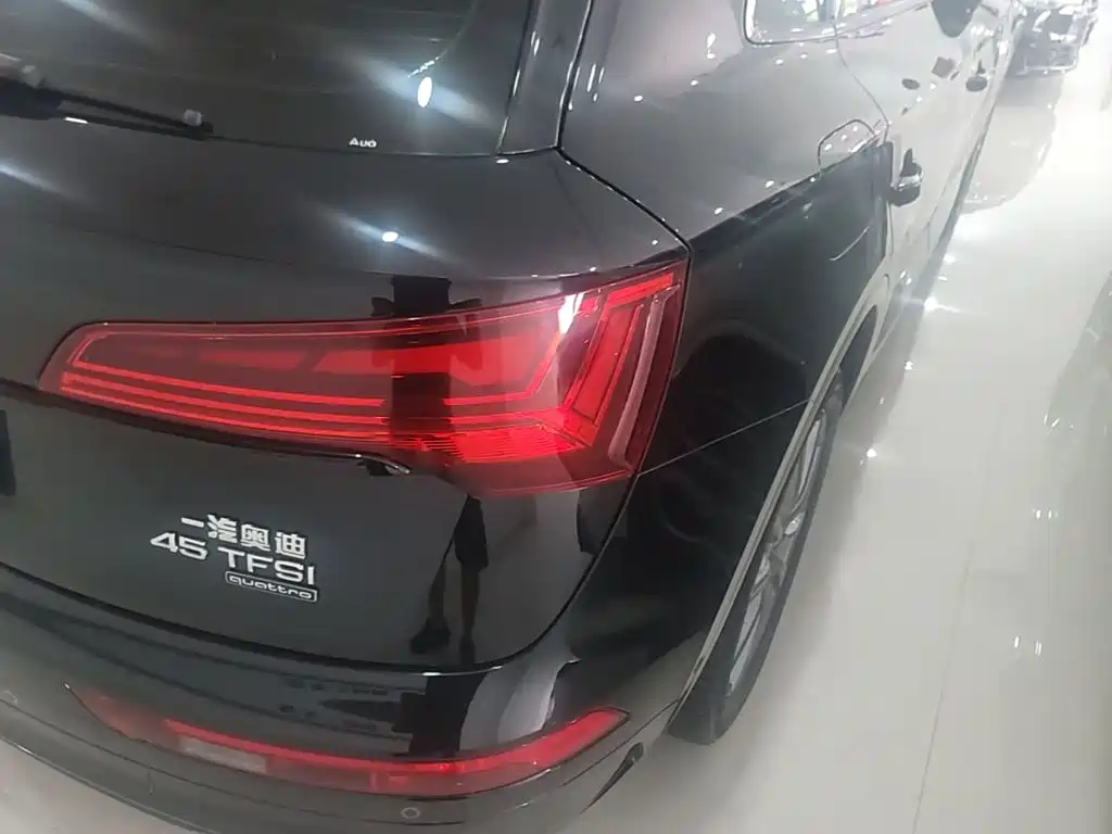 Audi Q5L — миниатюра 8