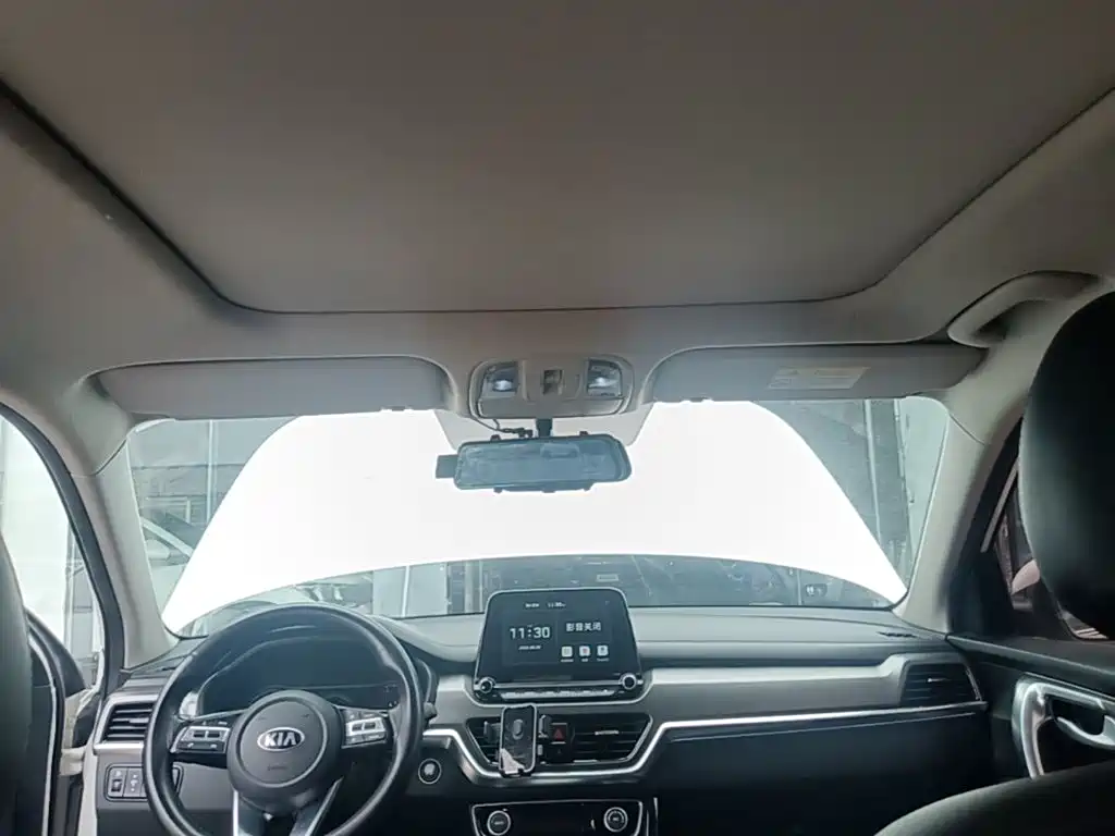 Kia Sportage — миниатюра 18