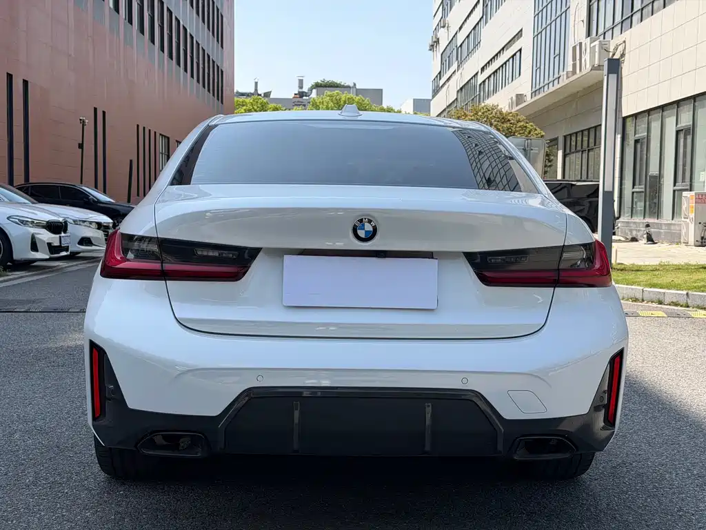 BMW 3 Series — миниатюра 21