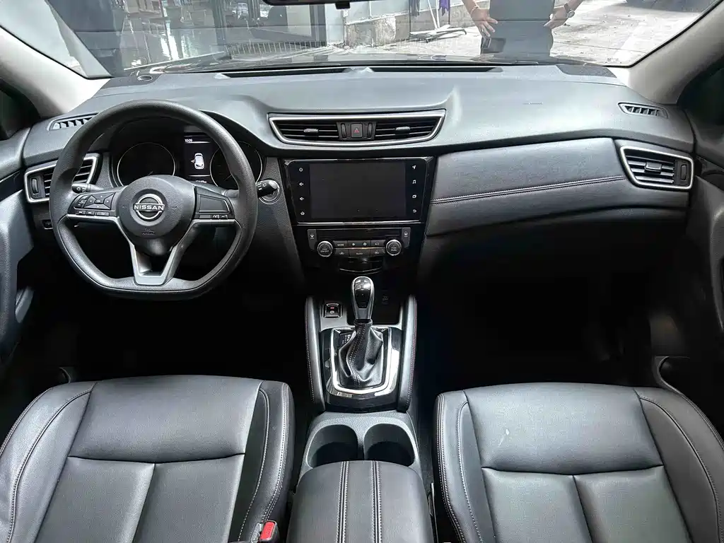 Nissan Qashqai — миниатюра 6