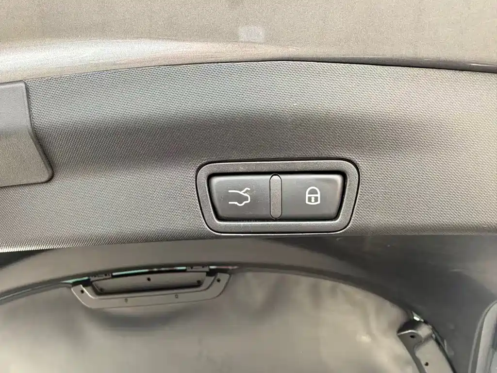 Alfa Romeo Stelvio — миниатюра 13