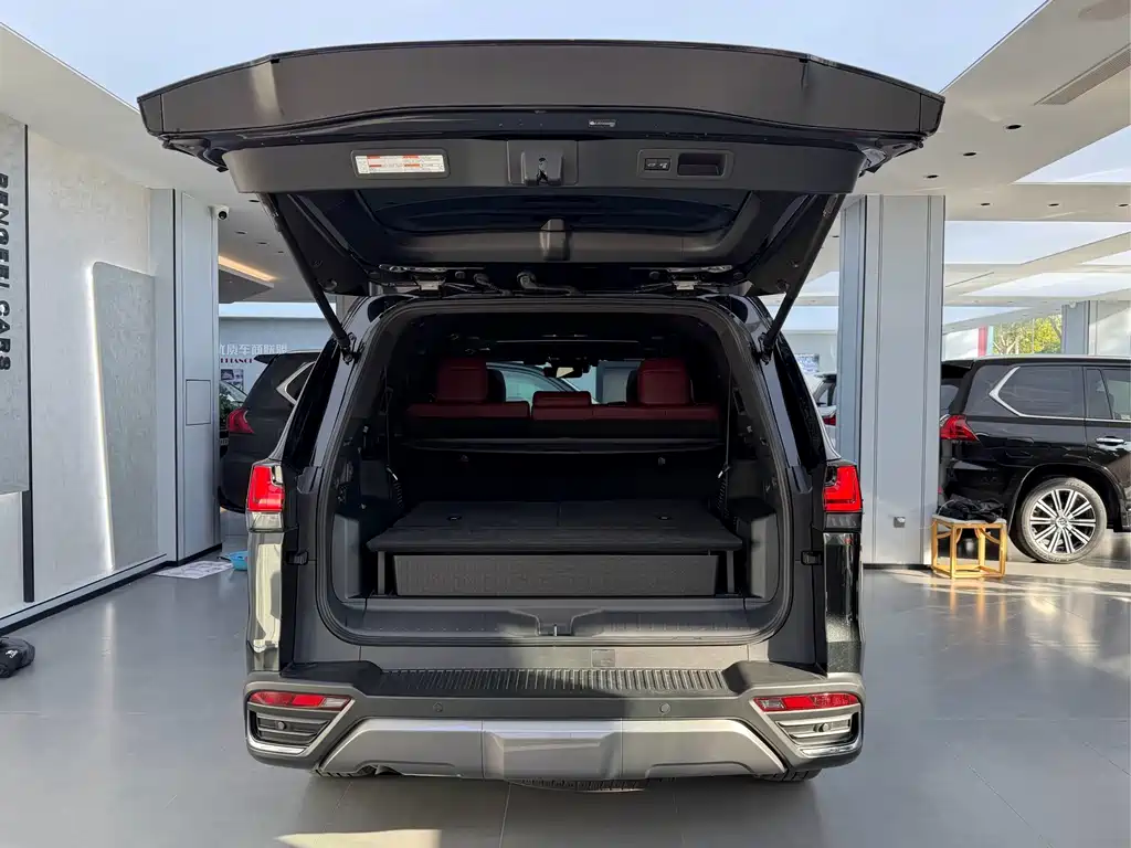 Lexus LX — миниатюра 9