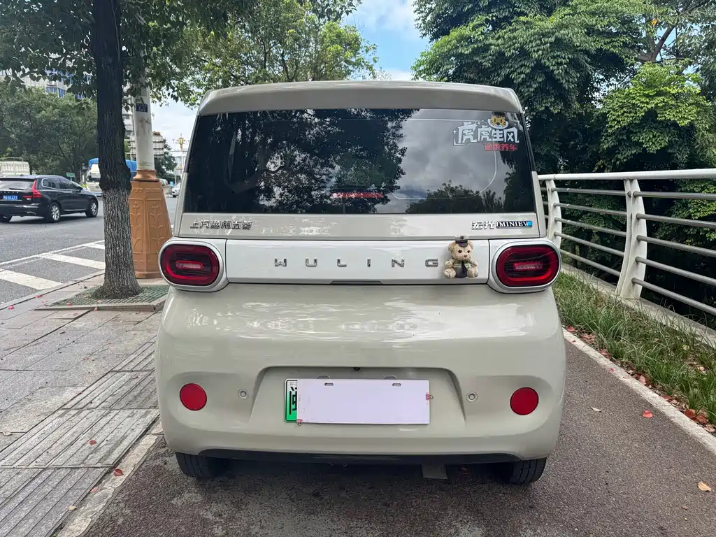Wuling MINIEV — миниатюра 7