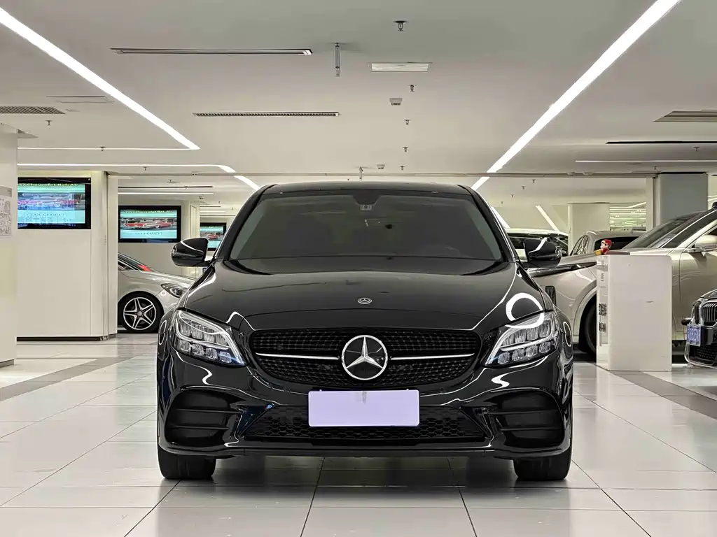 Mercedes-Benz C-Class — миниатюра 2