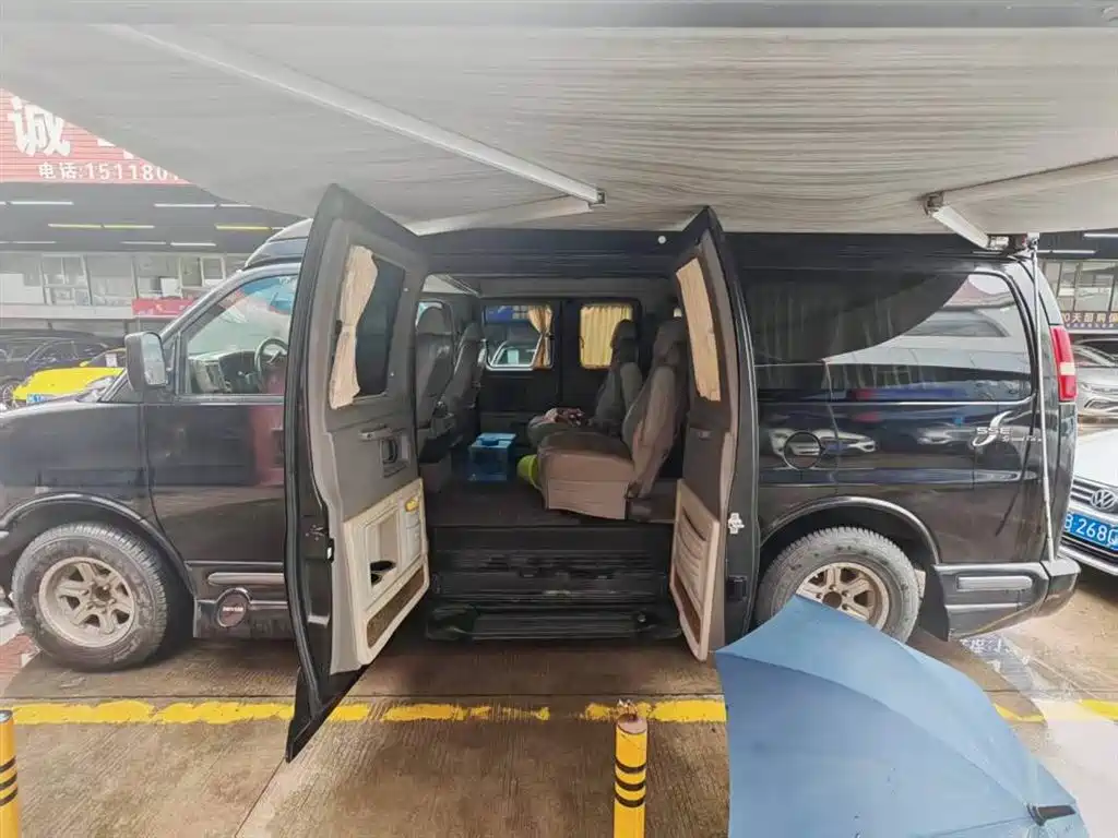GMC Savana 2007 5.3L 7 мест
