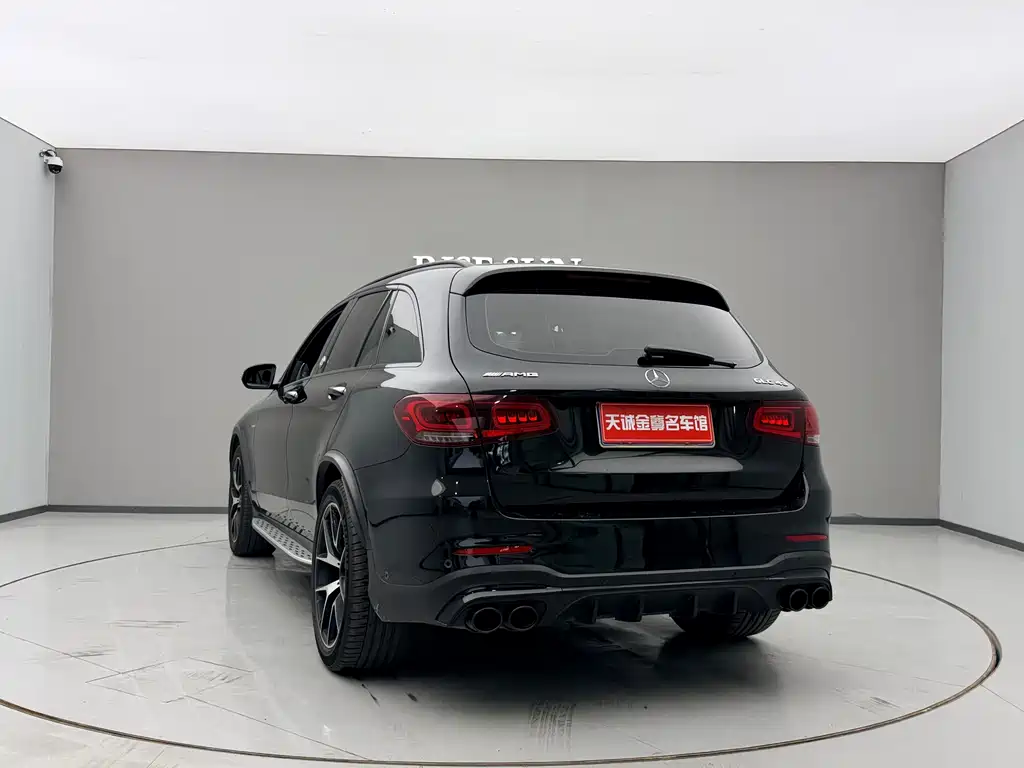 MERCEDES-BENZ GLC AMG