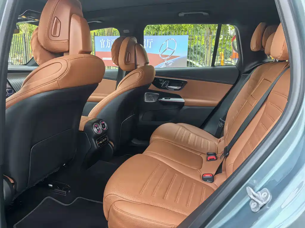 Mercedes-Benz GLC — миниатюра 12