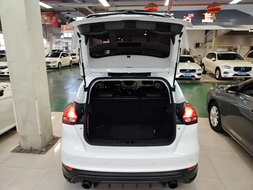 Ford Focus — миниатюра 19