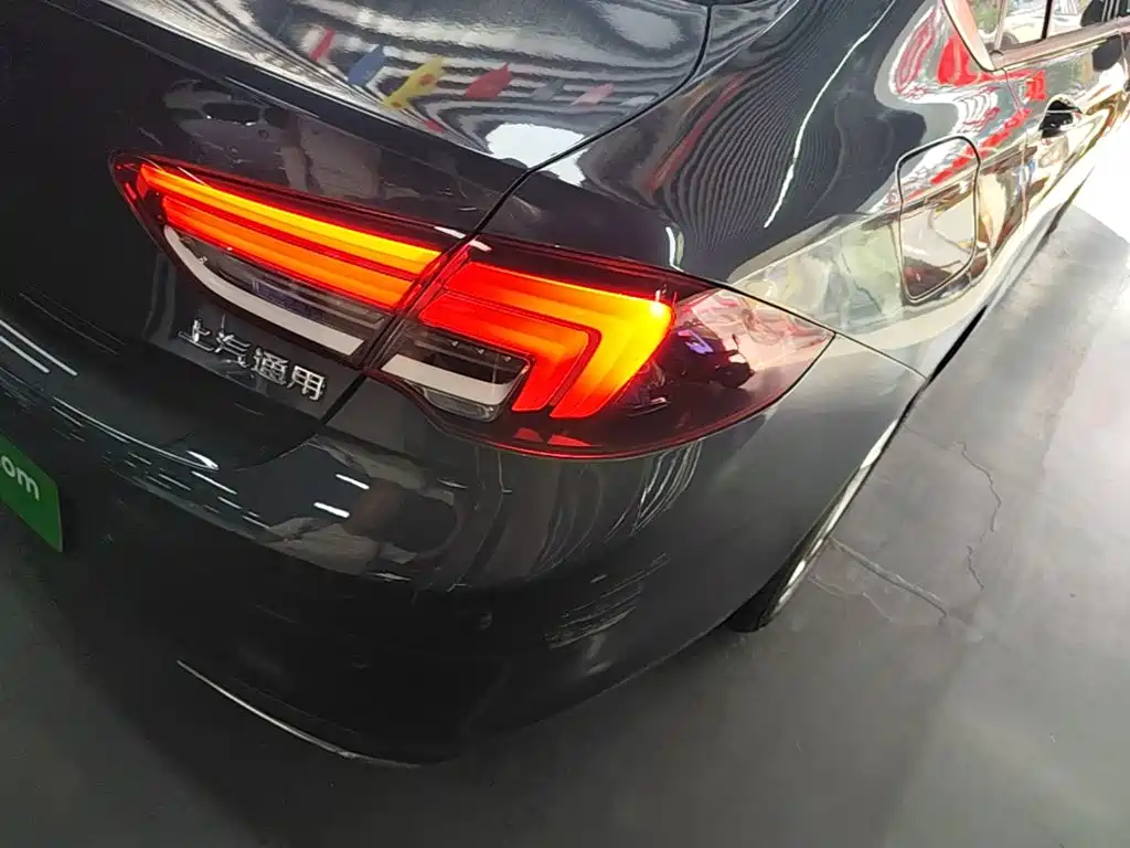 Buick Regal — миниатюра 8