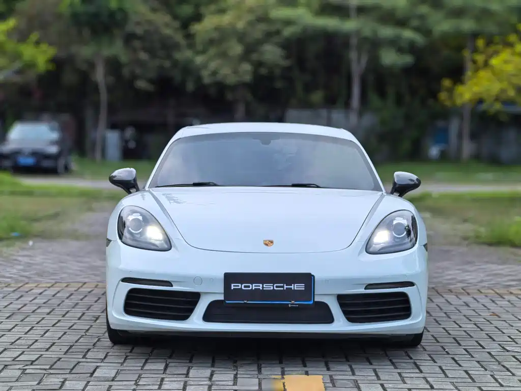Купить Porsche 718