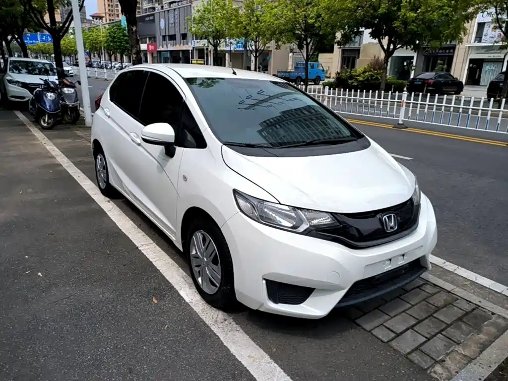 Honda Fit — миниатюра 4