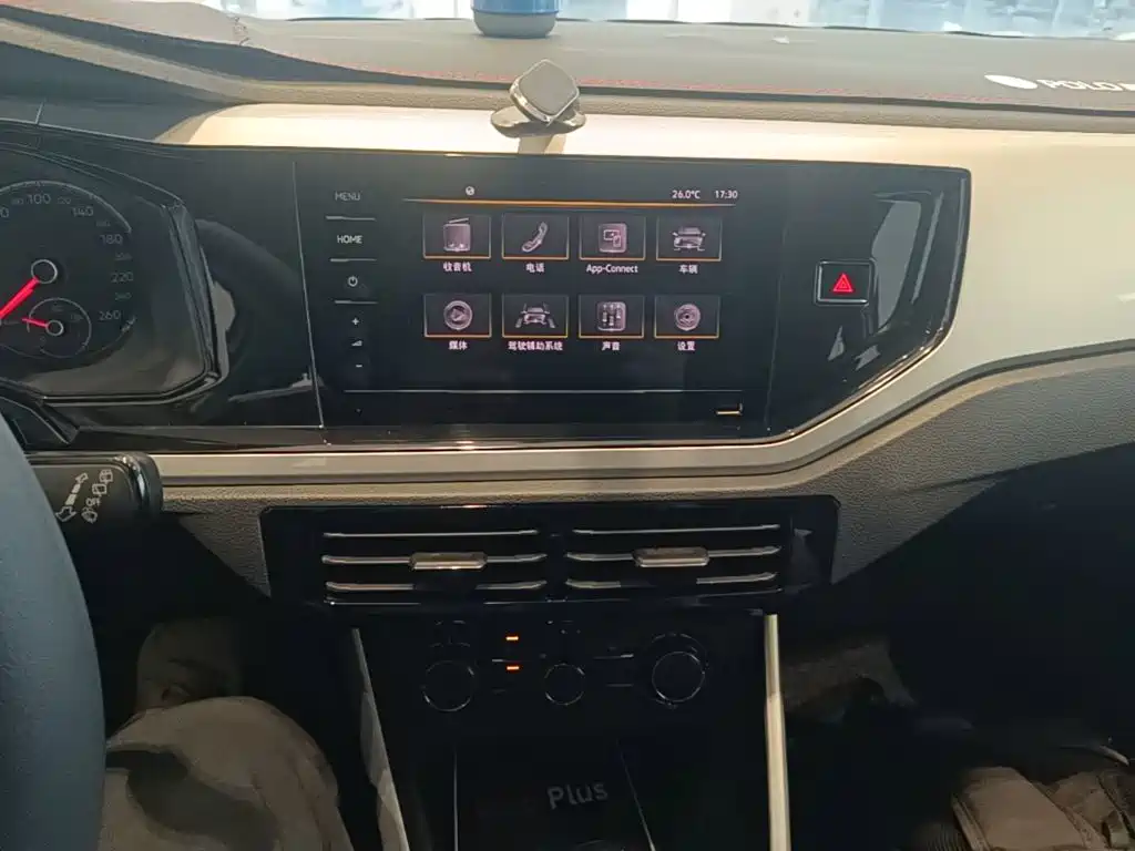 Volkswagen Polo — миниатюра 13