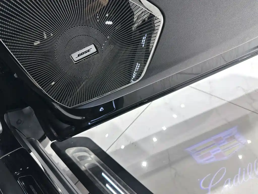 Cadillac XT6 — миниатюра 4