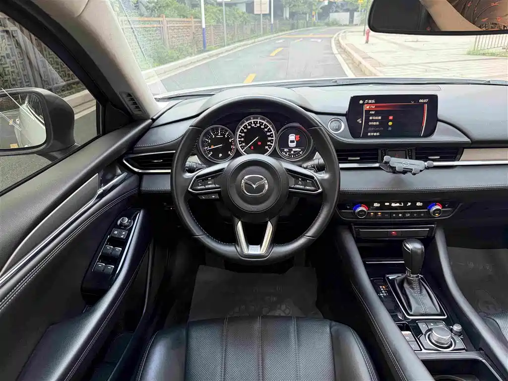 Mazda Atenza — миниатюра 9