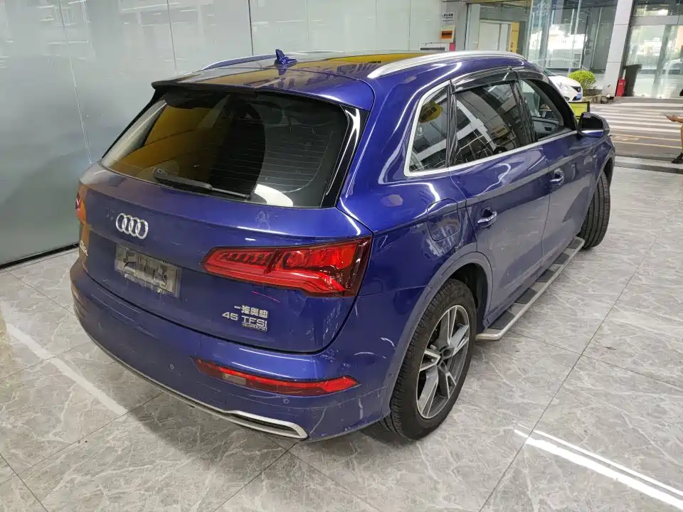 Audi Q5L — миниатюра 5