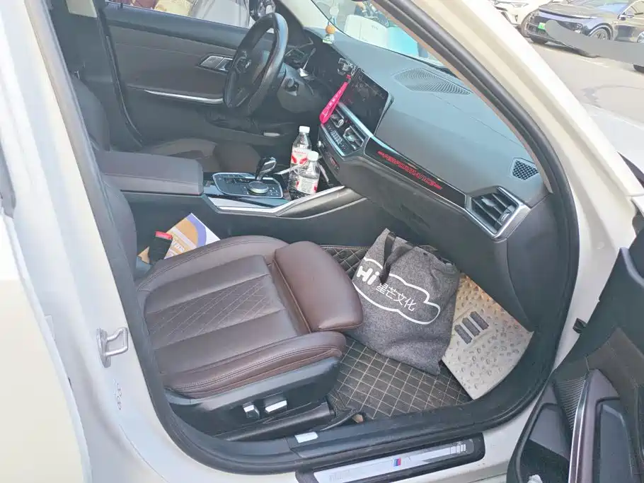 BMW 3 Series — миниатюра 8