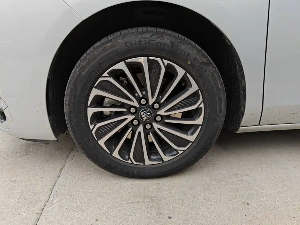 Buick GL8 Hybrid — миниатюра 23