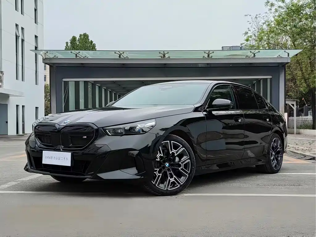 BMW 5 Series 2025