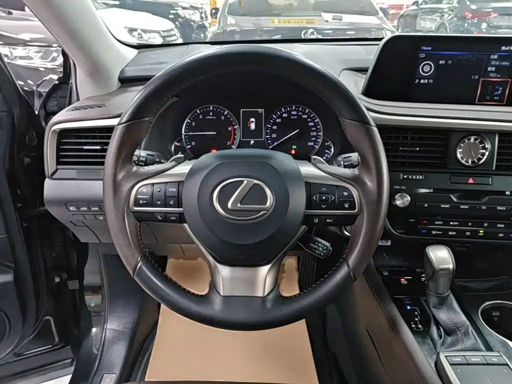 Lexus RX — миниатюра 11