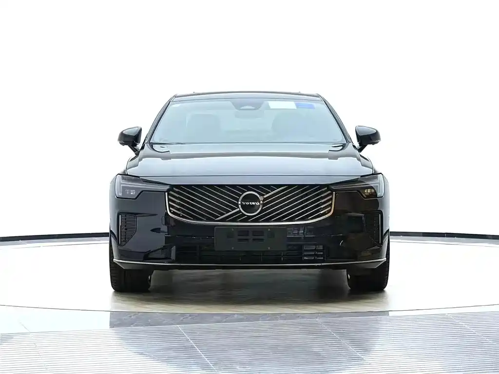Volvo S90 — миниатюра 2