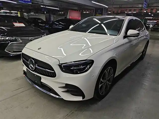 MERCEDES BENZ E CLASS