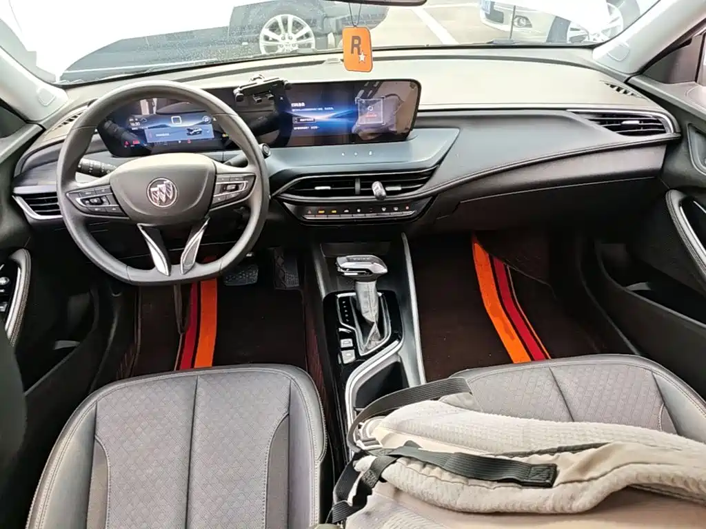 Buick Verano — миниатюра 10