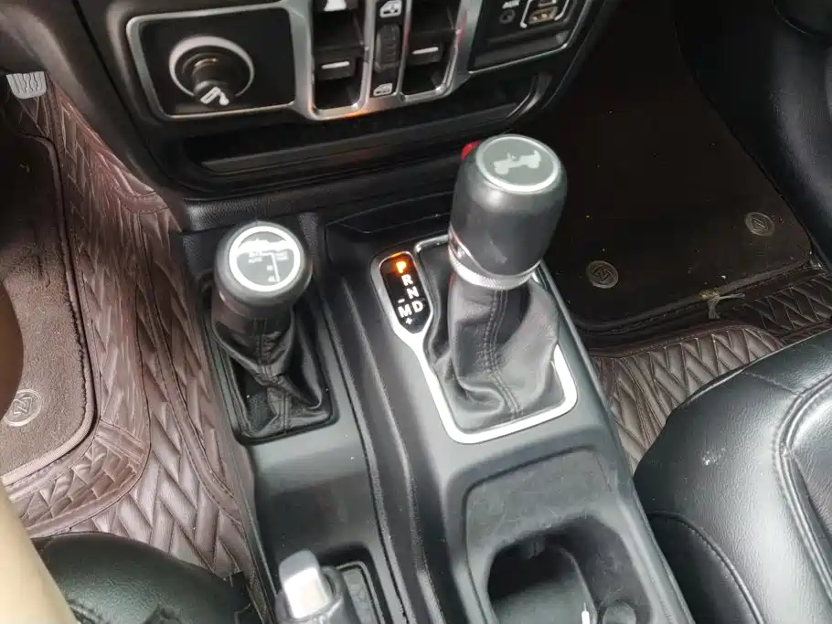 Jeep Wrangler — миниатюра 16