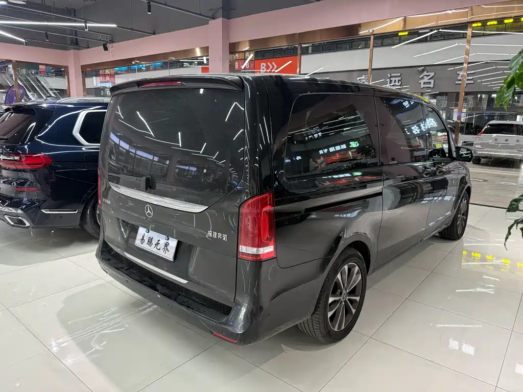 MERCEDES-BENZ V CLASS