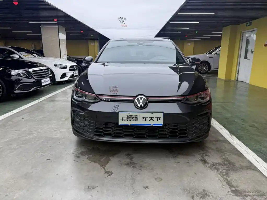 Volkswagen Golf GTI — миниатюра 3