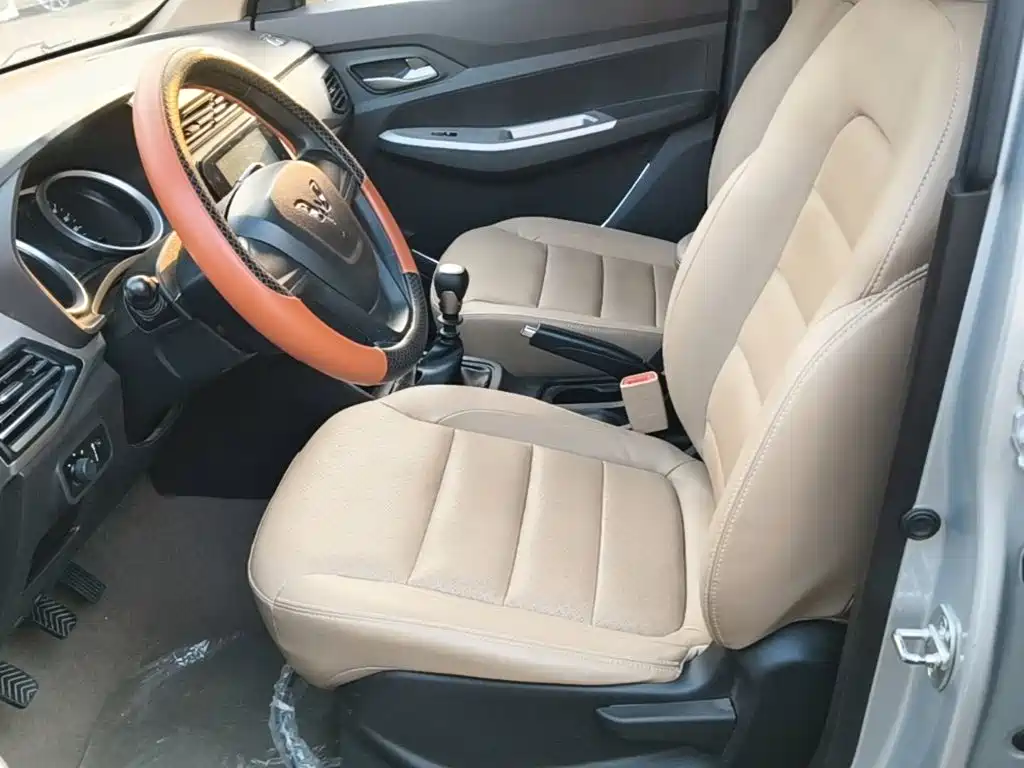 Wuling Hongguang — миниатюра 15