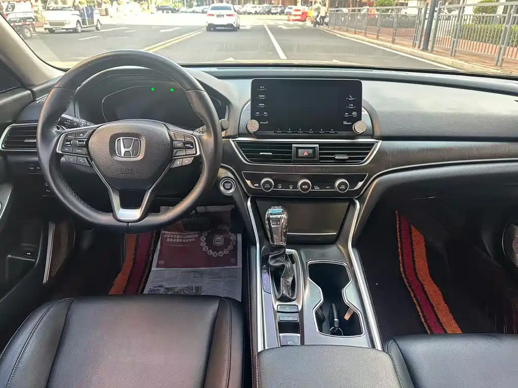 Honda Accord — миниатюра 11