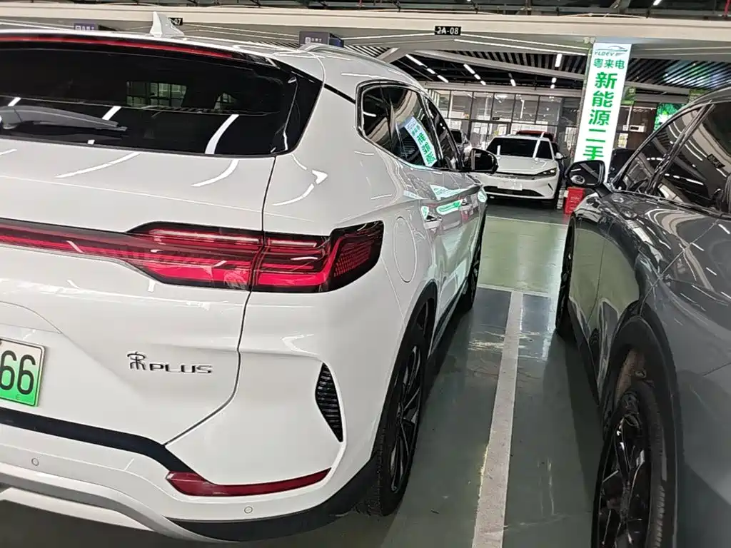BYD PLUS New Energy — миниатюра 8