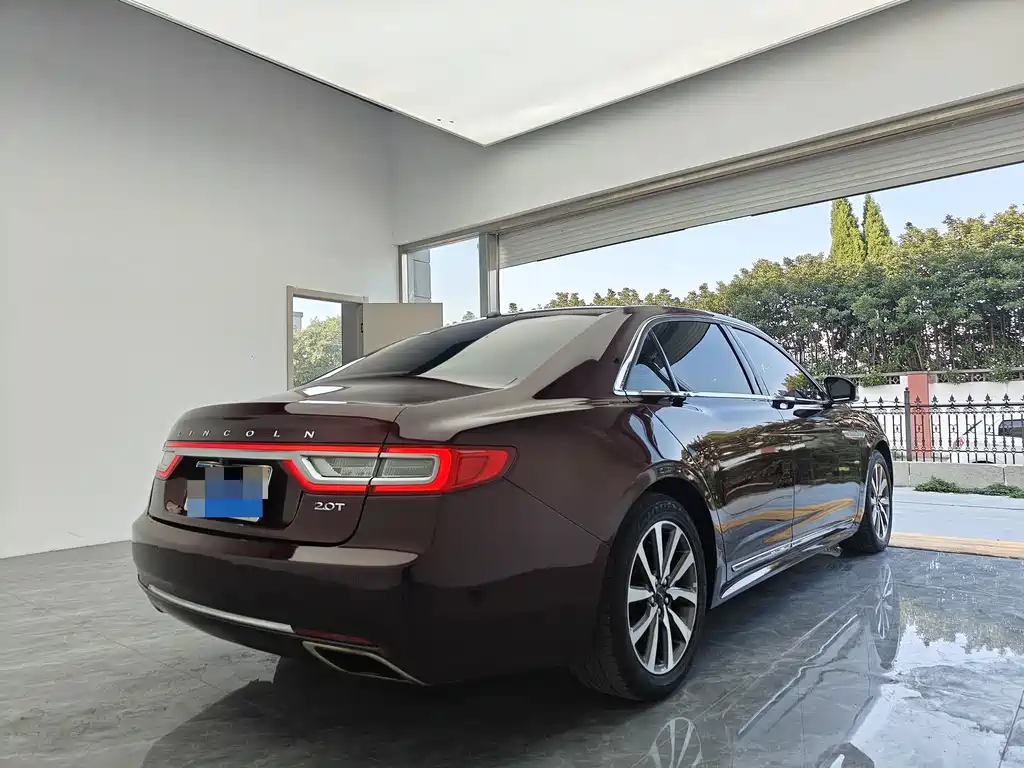 Lincoln Continental — миниатюра 6
