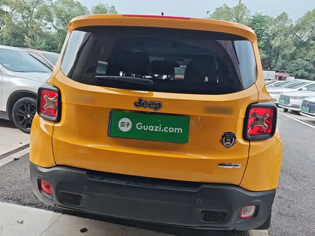 Jeep Renegade — миниатюра 6