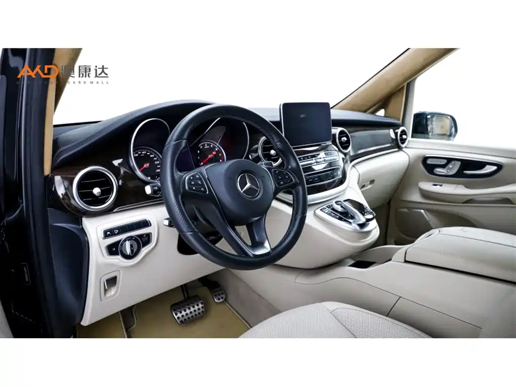 MERCEDES-BENZ V CLASS