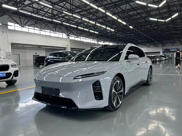 NIO ET 5 T 2025 75k Wh Touring — фото 1