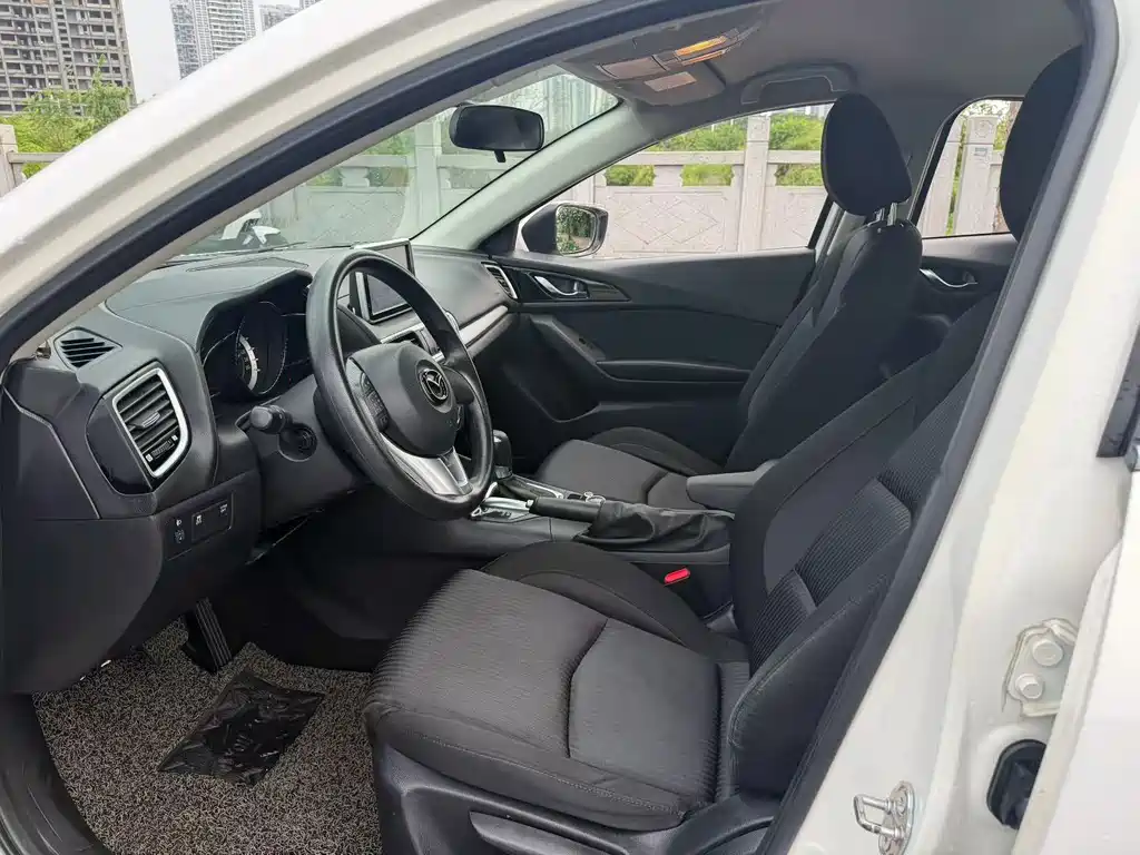 Mazda 3 Axela — миниатюра 8