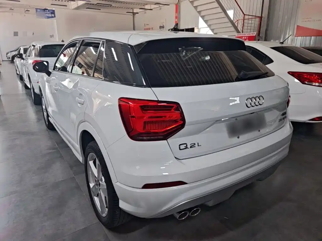 Audi Q2L — миниатюра 5