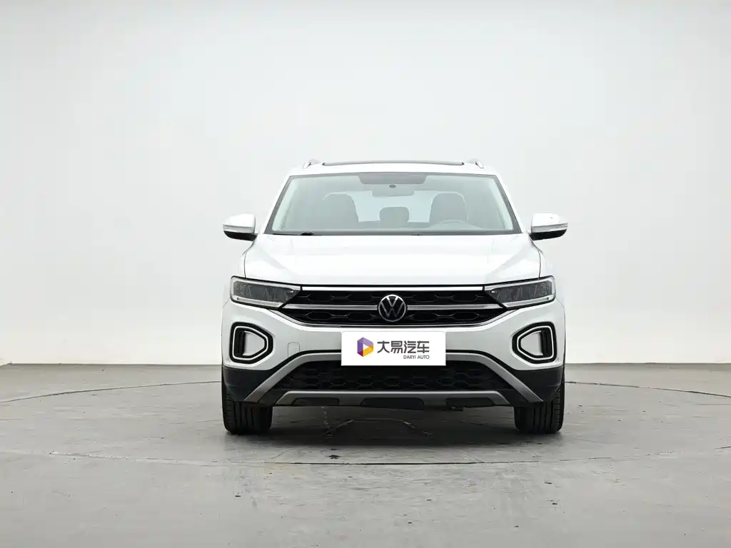 Volkswagen T-Roc — миниатюра 2