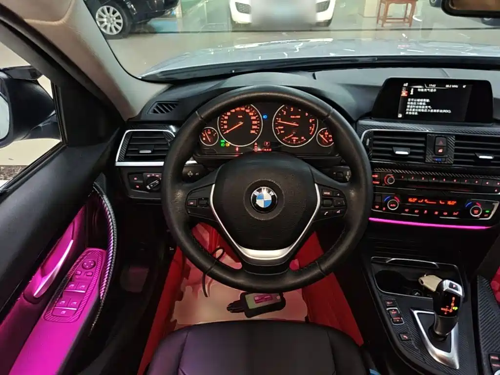 BMW 3 Series — миниатюра 11