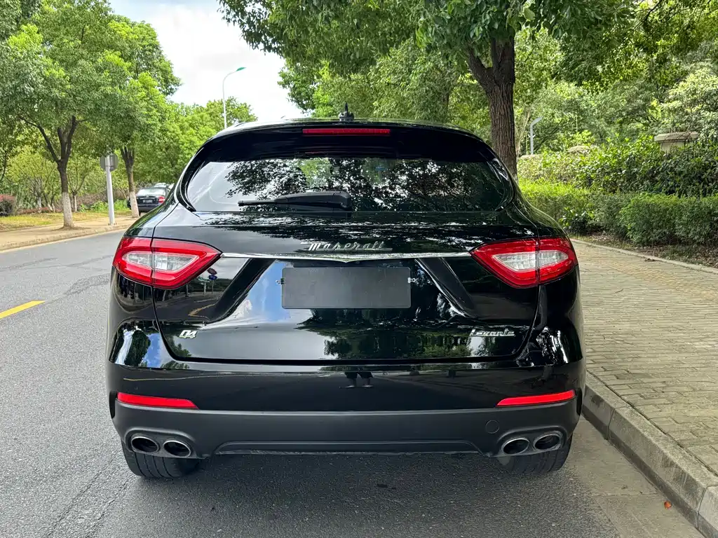 Maserati Levante — миниатюра 5