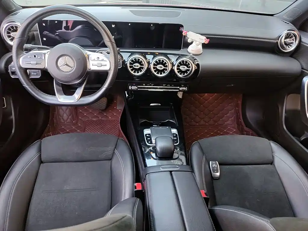 Mercedes-Benz A-Class — миниатюра 10